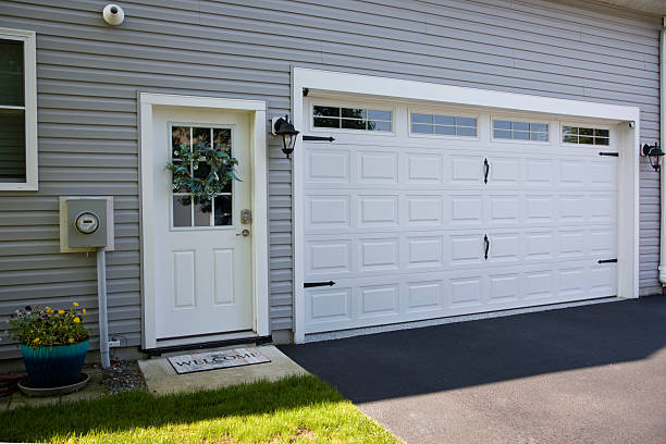 24/7 Emergency Garage Door Panel Replacement experts in Marble Falls, TX